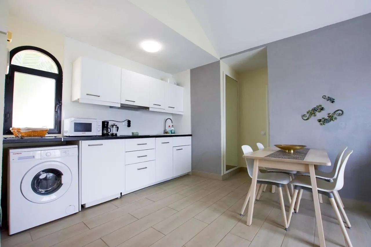 Book Jet - Premium Pool View & Wifi Apartment Costa Calma Spain